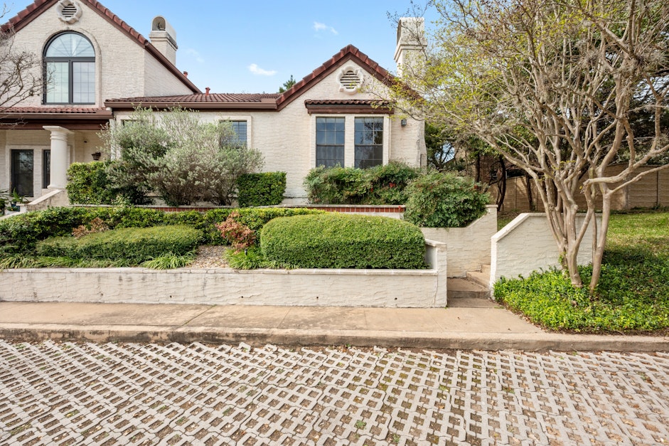 4306 Bonnell Vista Cove C6, Austin, TX 78731, Presented by Gila